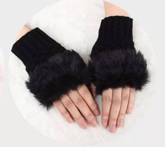 Women’s Imitation Rabbit Fur Knitted Wool Fingerless Gloves – Soft & Warm Winter Wear