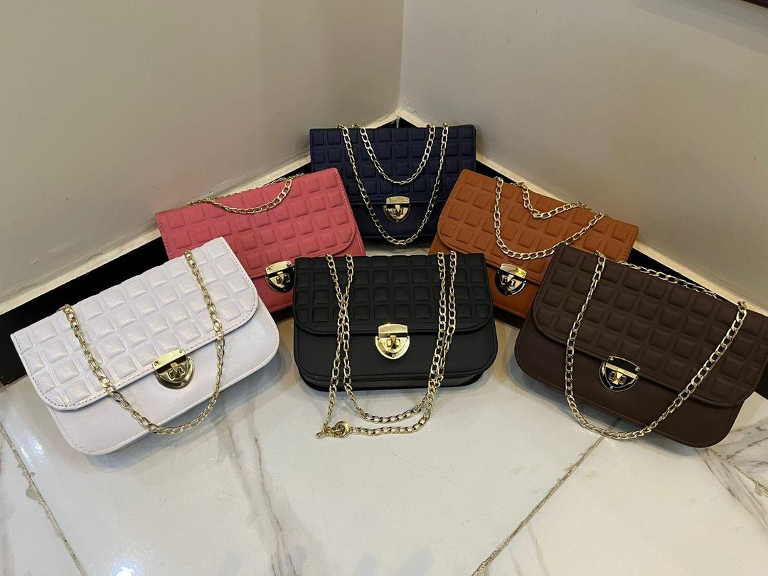 Girl's Trendy Crossbody Bag – Multipurpose Design