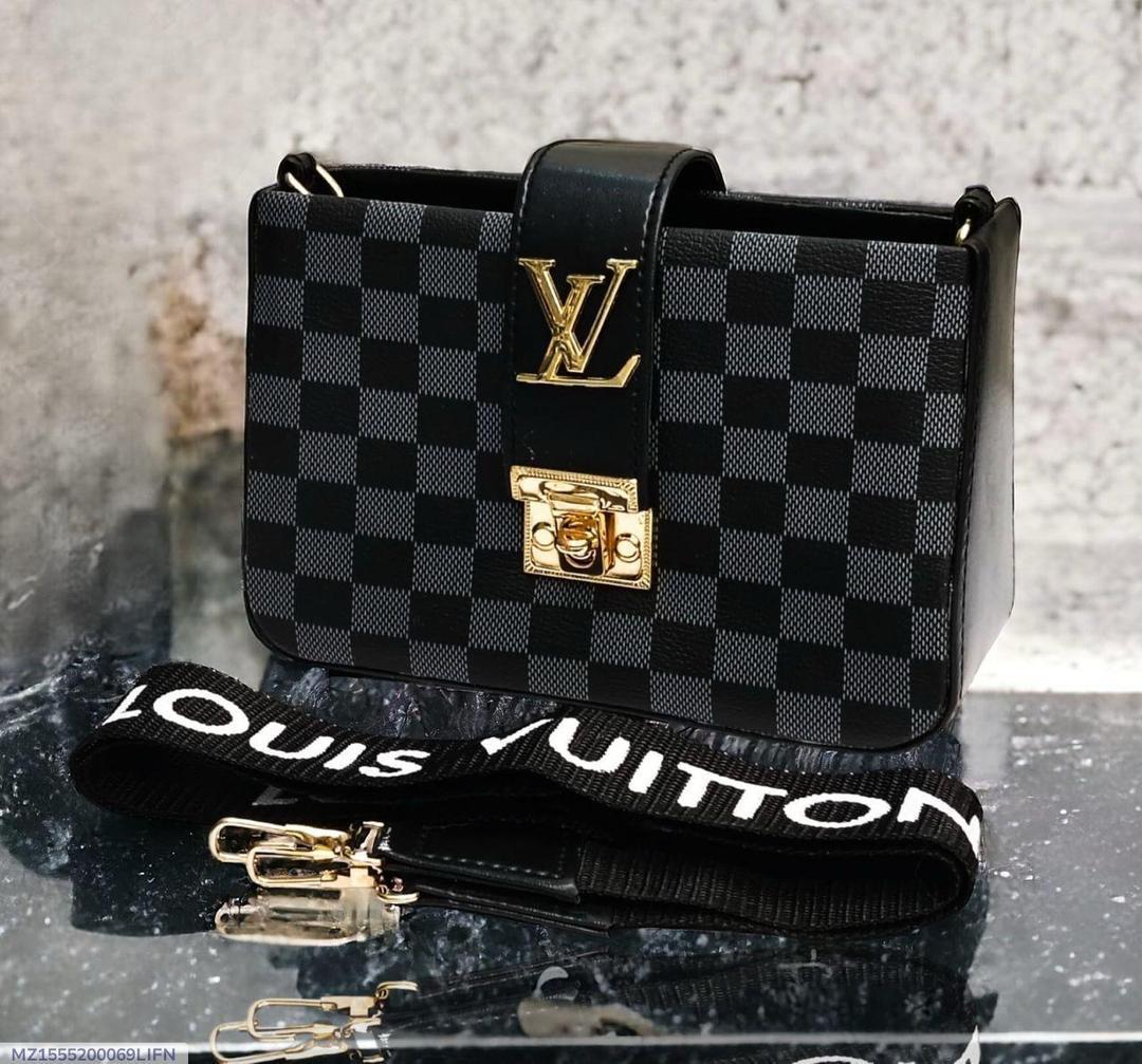 Luxury LV Quilted Handbag with Fur Handle – Elegant Beige Crossbody Bag
