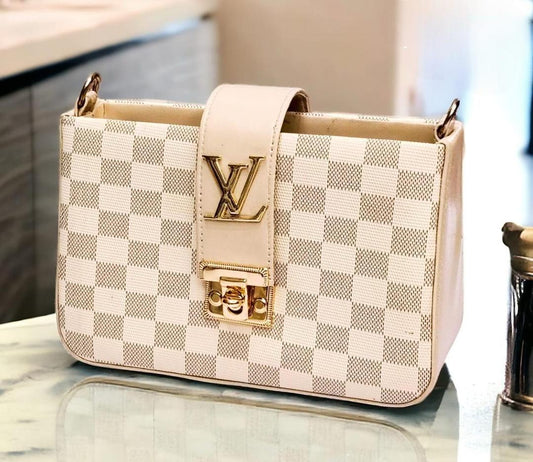Luxury LV Quilted Handbag with Fur Handle – Elegant Beige Crossbody Bag